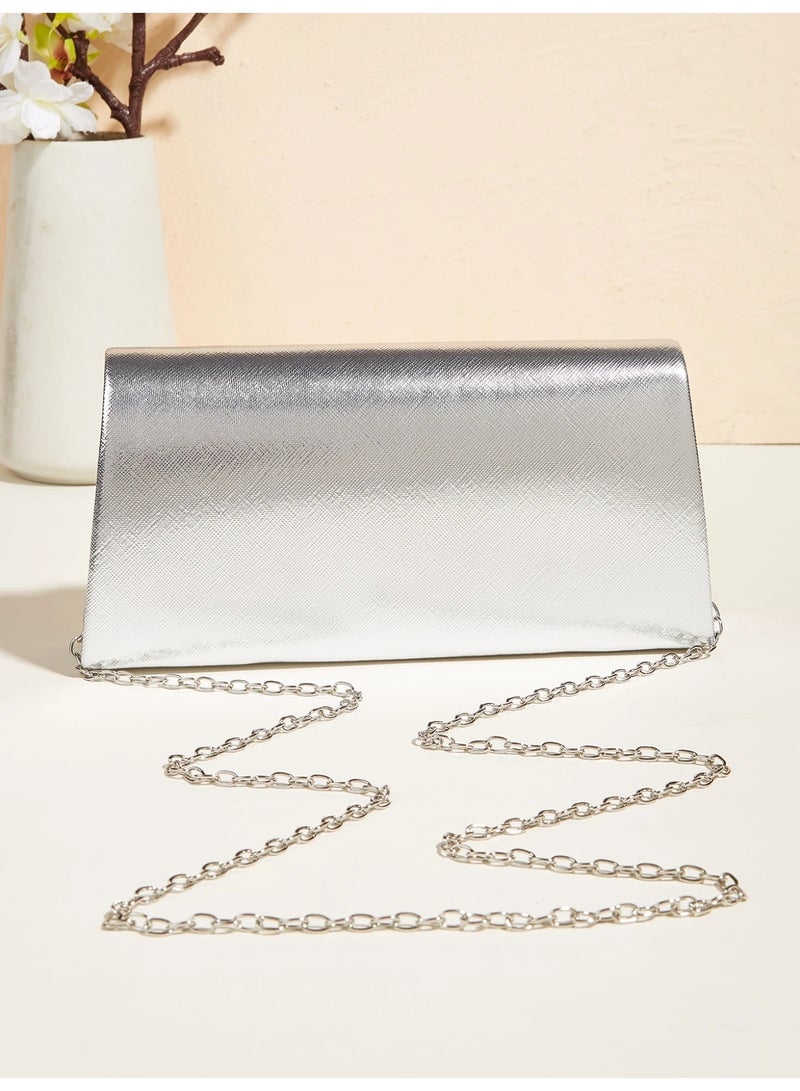 Elegant Women's Silver Evening Bag with Crystal Embellishment and Luxury Envelope Design - Image 2