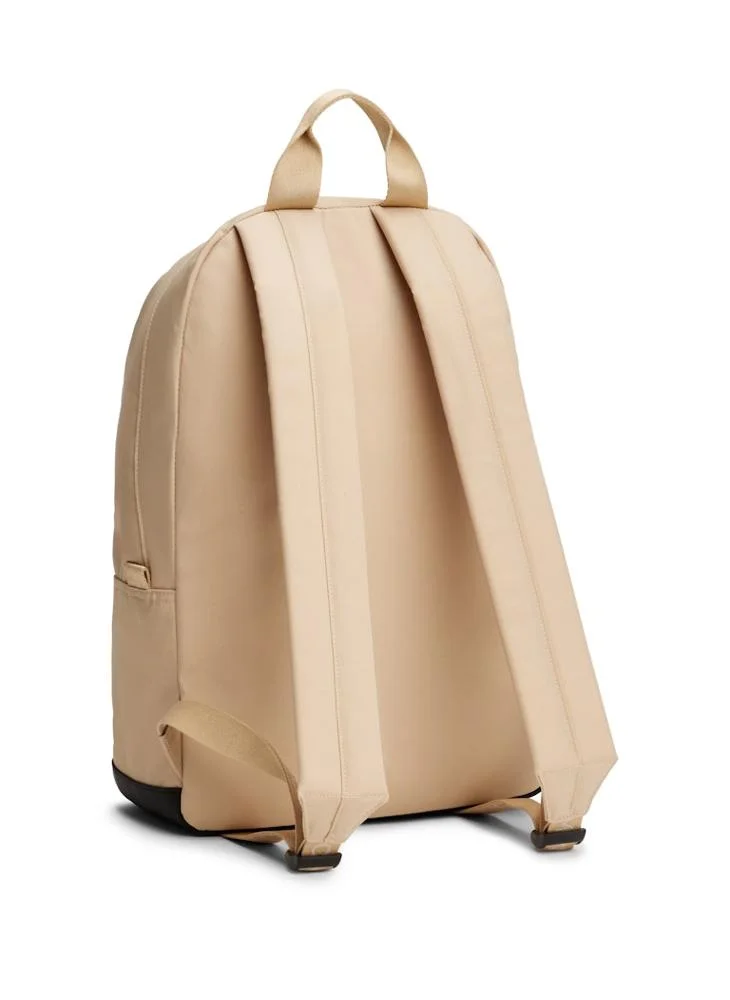 TOMMY JEANS Logo Detailed Zip Through Backpack