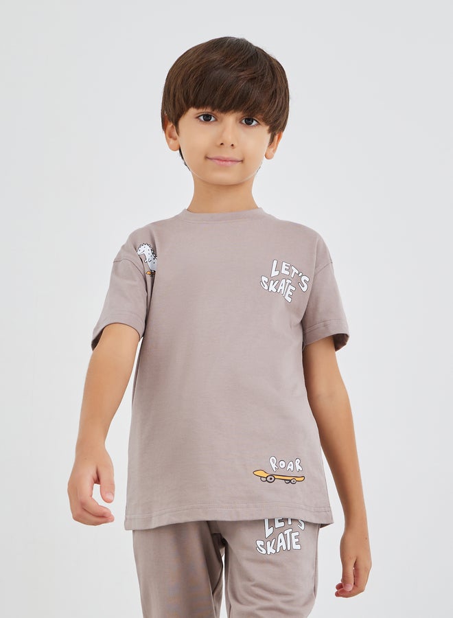 Styli Slogan Print Short Sleeve T-Shirt and Joggers Set - Image 2