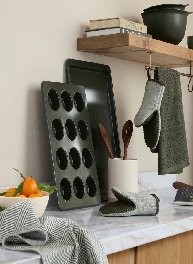 KITCHENAID® Evergreen Design Series Herringbone Ribbed Soft Silicone Mini Oven Mitts 2-Pack Set, Heat Resistant up to 500°F, Flexible & Waterproof, Deep Forest Green, 5.5"x9" - Image 2