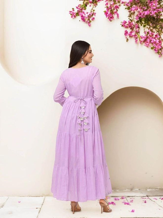 آي شين فستان ماكسي  بطبقات وتطريز بنفسجي - Image 5