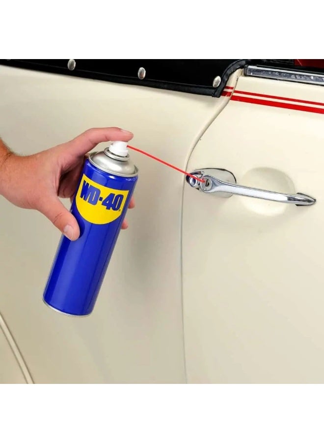 WD-40 Multi-Use Lubricant Oil Spray Displace Moisture Rust Remover Protect Machines From Rustiness And Corrosion Eliminates Squeaks Creaks 330ml - Image 3