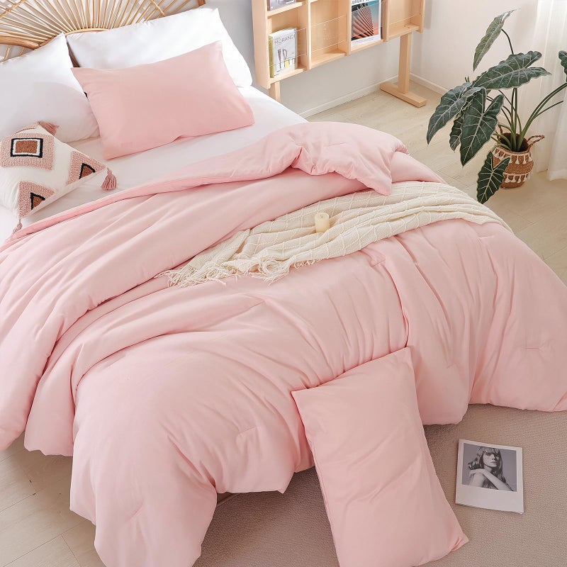 weigelia Pink Comforter Full Size Set â€“ Soft All-Season Bedding with 300GSM Fluffy Microfiber, Includes 2 Matching Pillowcases â€“ Elegant Blush Pink Comforter for Girls, Teens, and Women - Image 3
