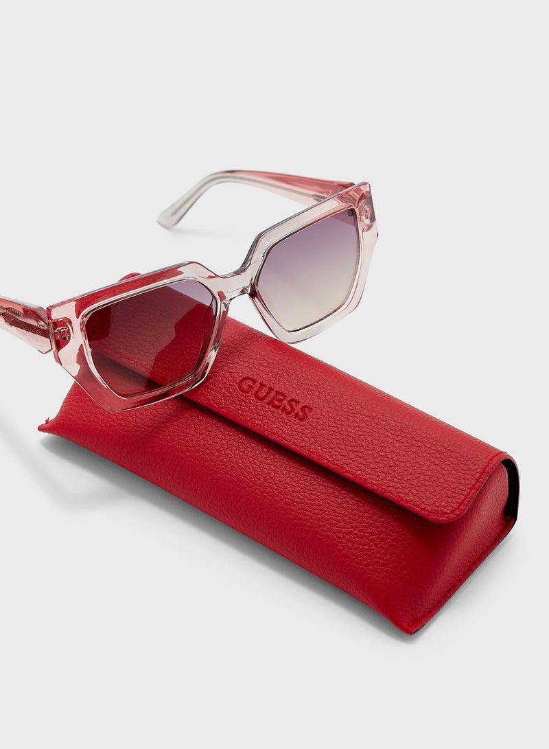 GUESS Oversized Sunglasses - Image 4