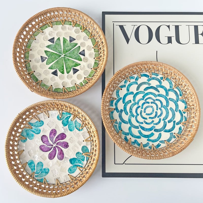 1 Handwoven Rattan Shell Tray Coffee Tea Dessert Serving Polychrome Underwater Paradise Home Decor - Image 4