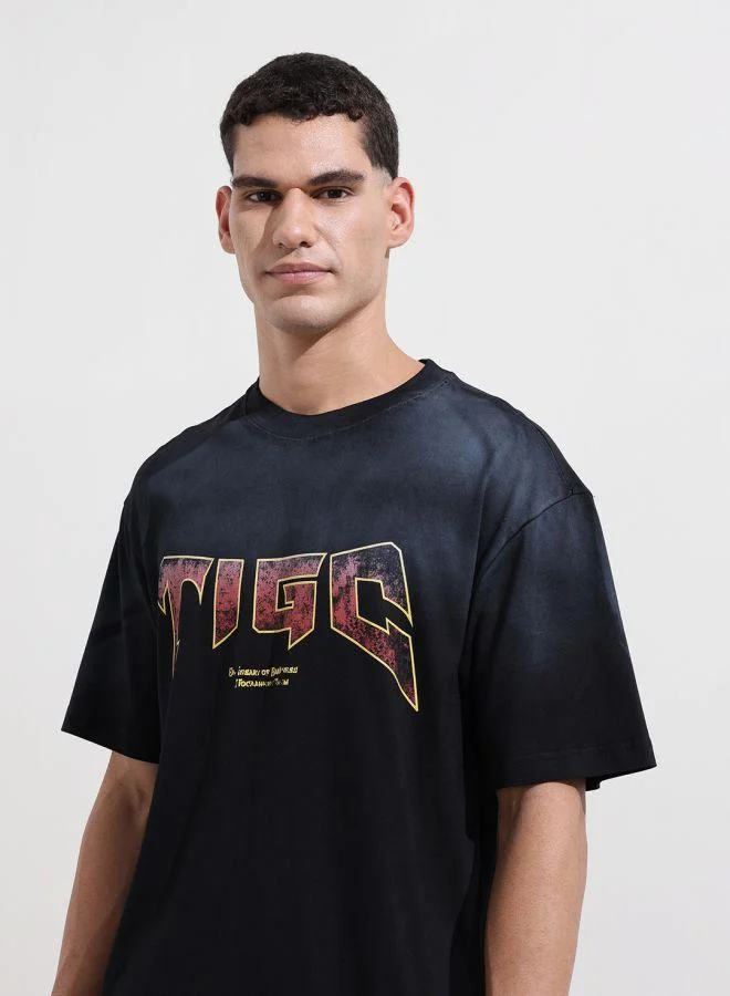 شركة المرآب الهندية Men Relaxed Fit Graphic Printed Crew Neck Half Sleeves T-Shirt