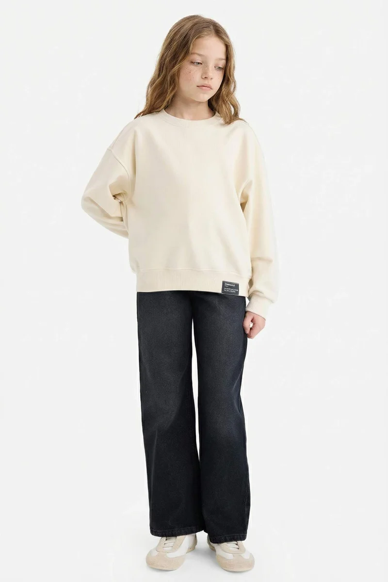 ديفاكتو Girl Relax Fit Crew Neck Printed Sweatshirt