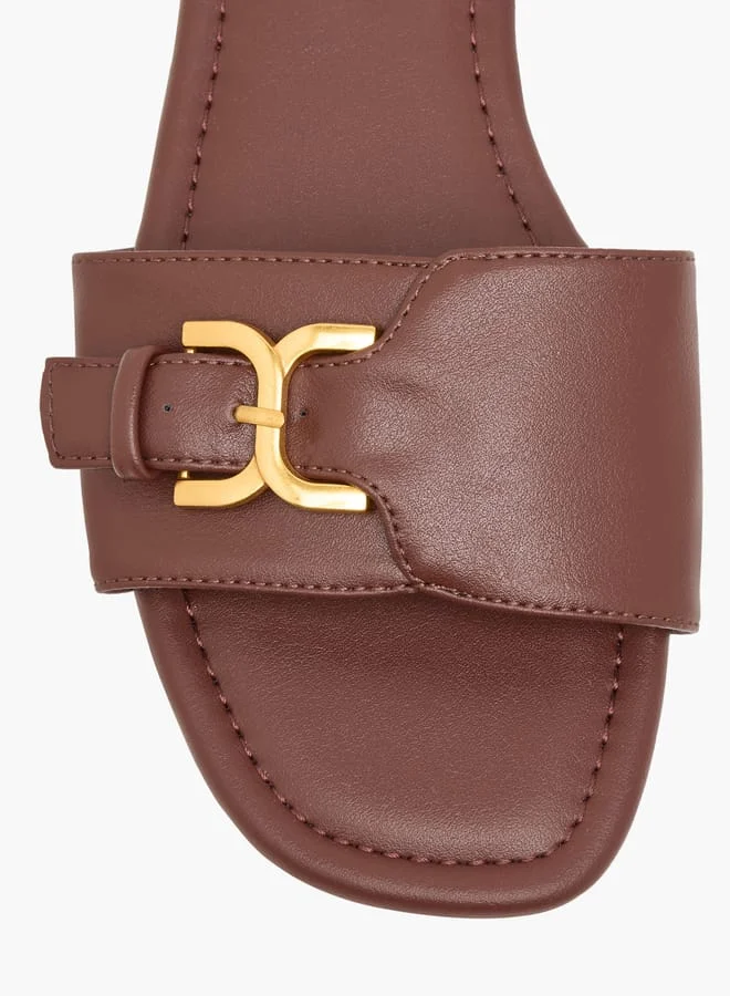 سيليست Women's Buckle Accent Slip-On Flat Sandals