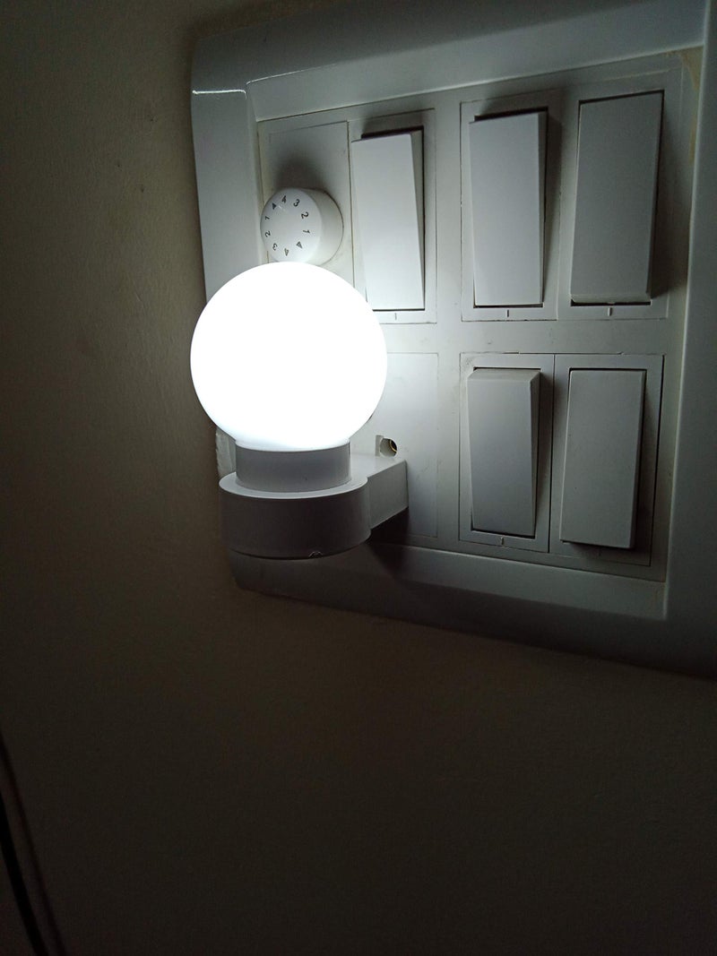 M2 Look مصباح LED ليلي مدمج في مقبس الحائط M2 لتزيين غرفة النوم والمنزل 5 وات (أبيض، عبوة من 1) - Image 5