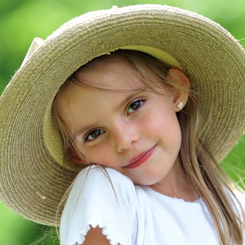 IEFWELL إي إف ويل هدايا صغيرة للفتيات المراهقات - أقراط دراسات للفتيات أفكار هدايا، أقراط حرف القلب M للفتيات المراهقات، أقراط مكعب زركونيا مضادة للحساسية لأفكار هدايا عيد ميلاد الفتيات في سن السنة، - Image 2