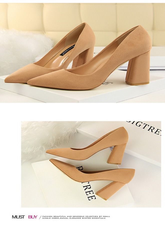 BIGTREE كعب عالٍ مدبب بفتحة ضحلة من الجلد المدبوغ 8.5 سم بيج - Image 2