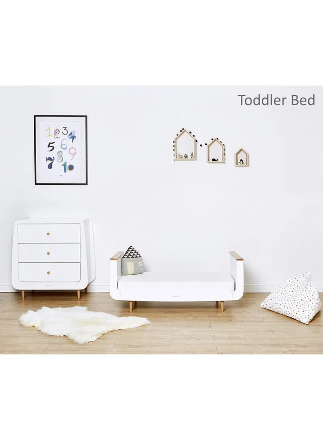 Snuz Nursery Set Kot + Changer Skandi Infant And Baby/Toddler , Includes Cot Bed - Changing Unit , 0M - 4 Years , Cot - H89Cm X W72 X L133Cm/Changing Unit - H96 X W85 X D55Cm. - White And Ombre Skandi