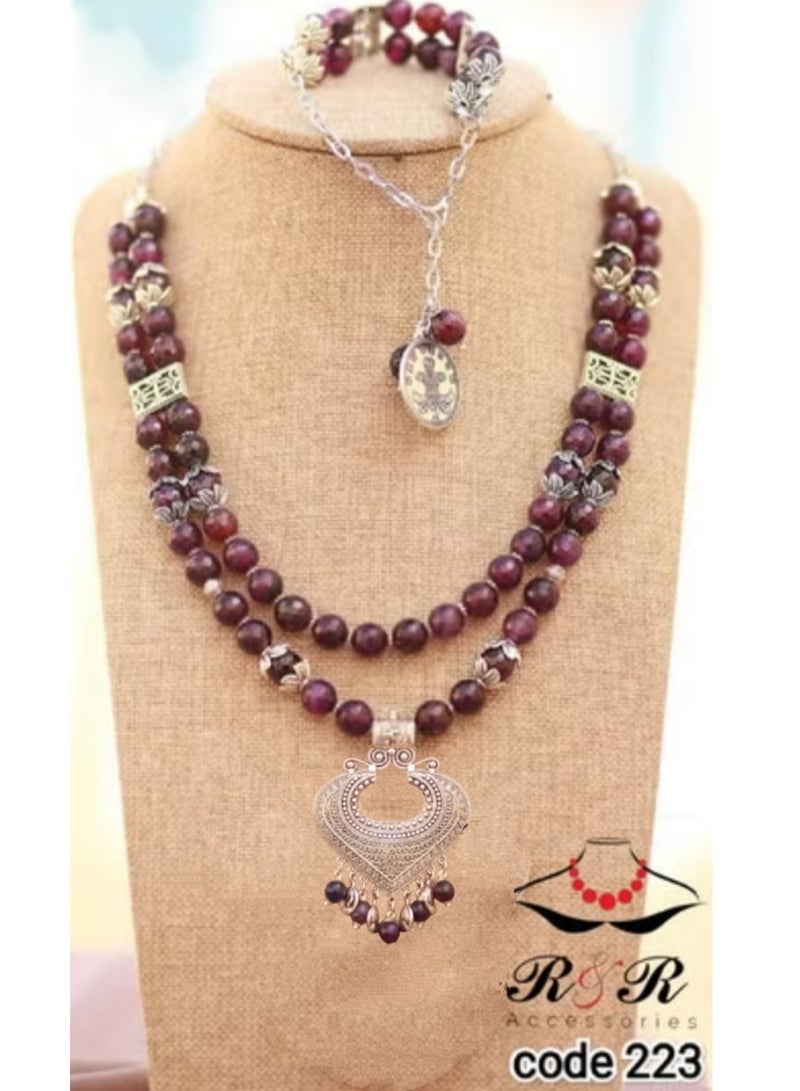R&R Women's set, two floors, made of agate, with a necklace and bracelet, with a large heart