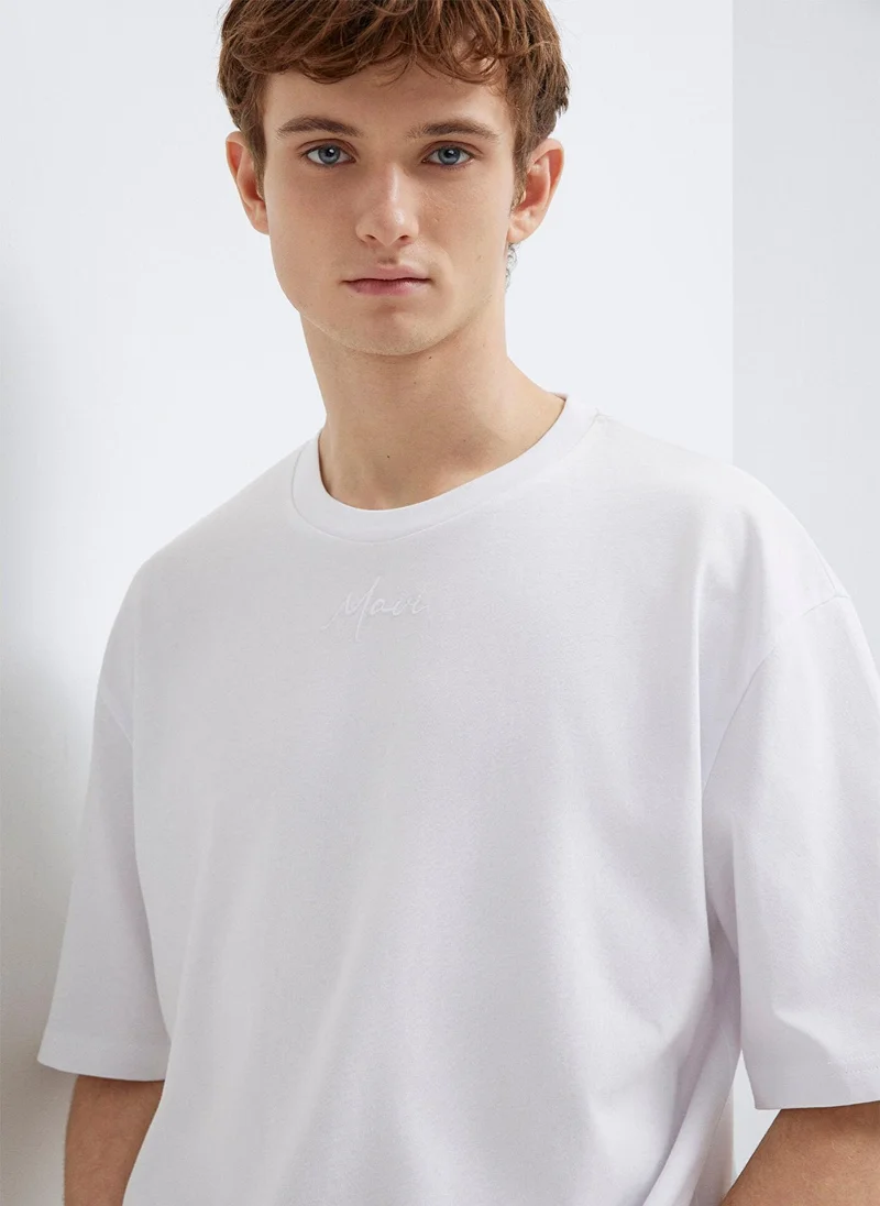 Mavi Embroidered Crew Neck T-Shirt