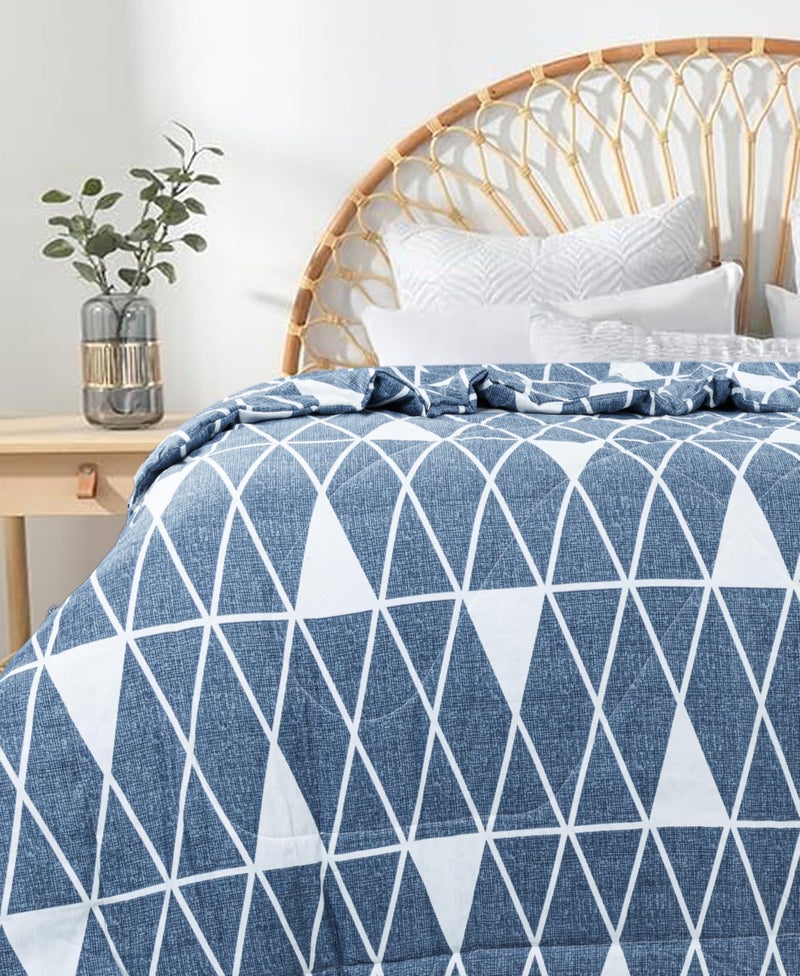 CHANDRAVATI 240 GSM Microfiber Reversible AC Comforter/Quilt/Duvets/Summer Blanket for Double Bed King Size [230x250 cm] (Blue-White Triangle) - Image 5