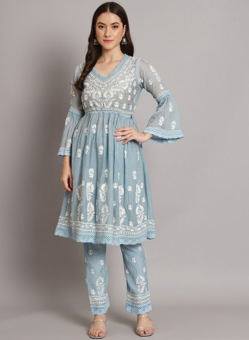 الايا مطرزة يدويا شيكانكاري بنطلون كورتا من شانديري قطن بنمط فرو- AL3661KS  - Image 1
