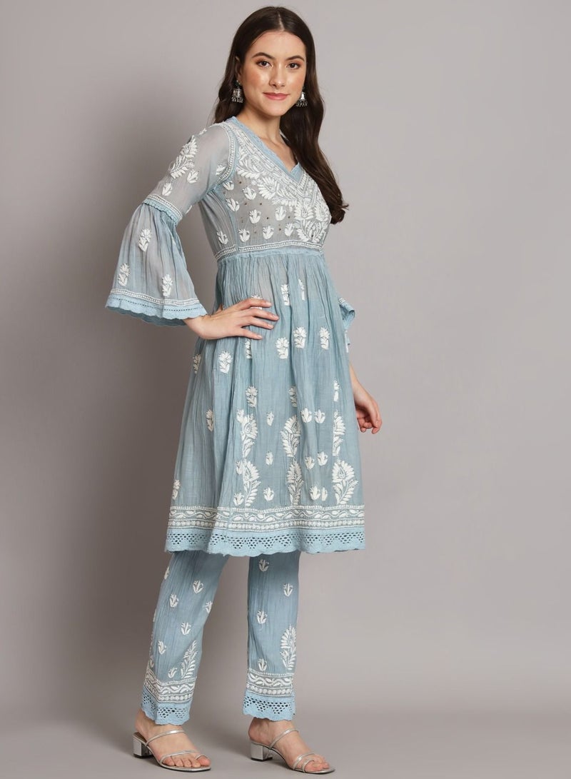 الايا مطرزة يدويا شيكانكاري بنطلون كورتا من شانديري قطن بنمط فرو- AL3661KS  - Image 4