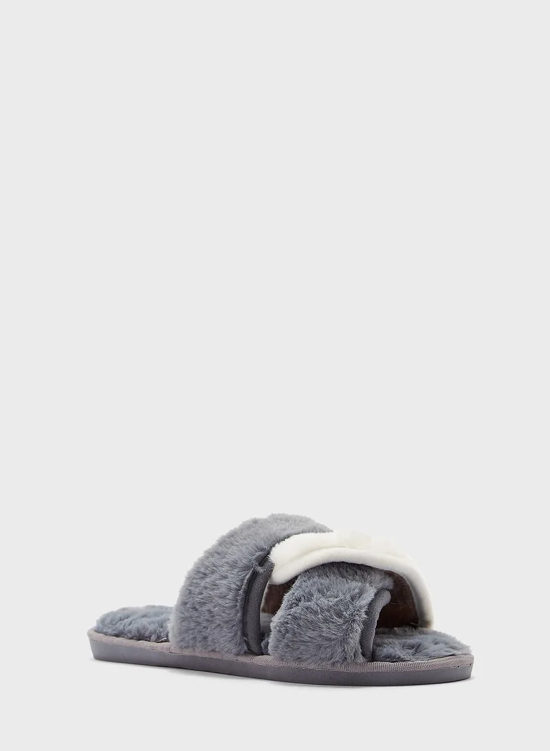 Ginger Interwoven Strap Fluffy Bedroom Slipper