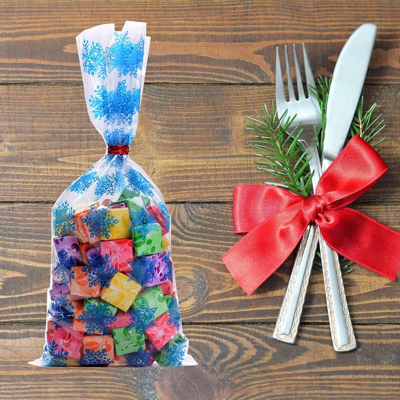 luakesa 100 Pieces Christmas Treat Candy Bags,Clear Cookie Snowflake Cellophane Bags with Twist Ties for Christmas Holiday Party Goody Supplies (Blue) - Image 5