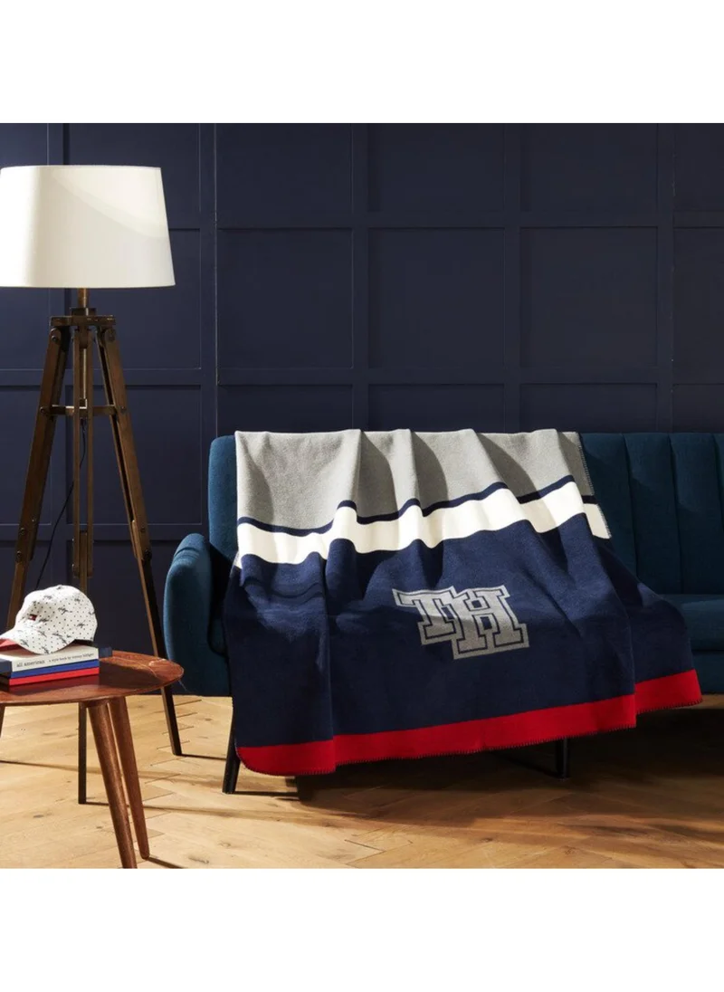 Tommy Hilfiger Tommy Hilfiger Initial Fleece Throw - 145x170cm