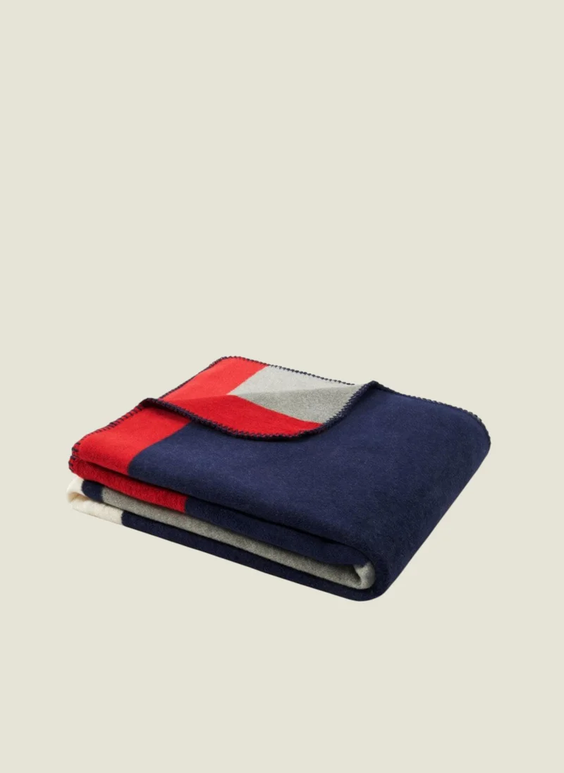 Tommy Hilfiger Initial Fleece Throw - 145x170cm