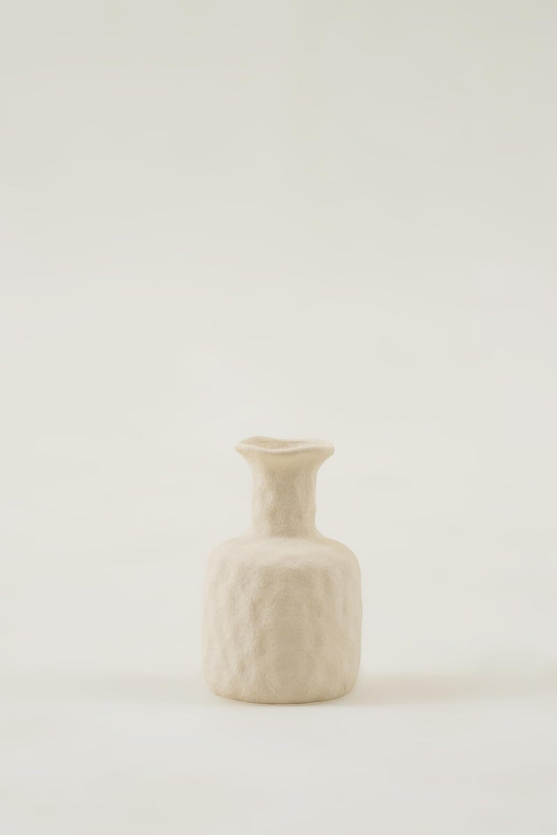 PUREZENTO Roman Bottle White Ceramic Vase 6 Inch - Pack of 1 | Modern Pampas Vases for Home Decor, Wedding, Dinner Table Centerpiece & Showpiece | Decorative Bottle Vase for Flowers and Pampas Grass - Image 3