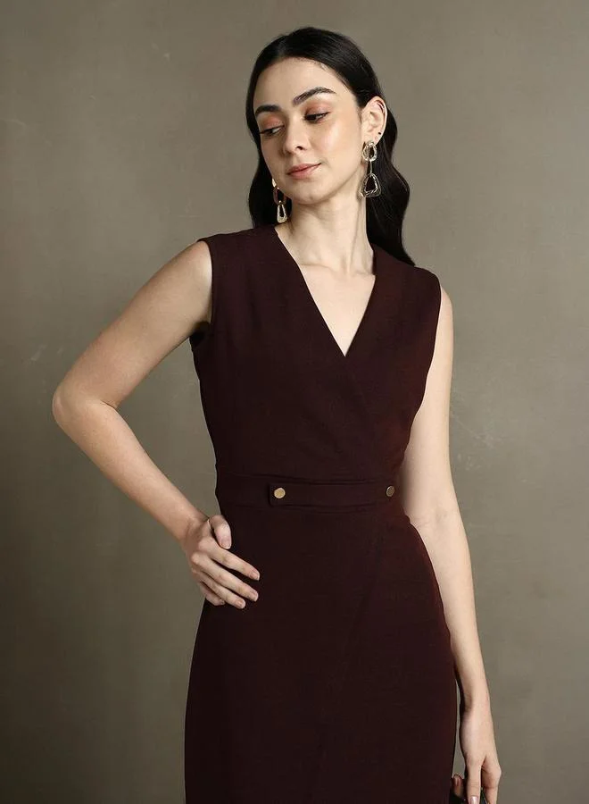 دينيس لينغو فستان بلا أكمام خمري بطول الركبة