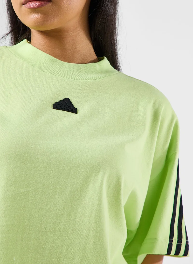 adidas تيشيرت مزين بخطوط الماركة