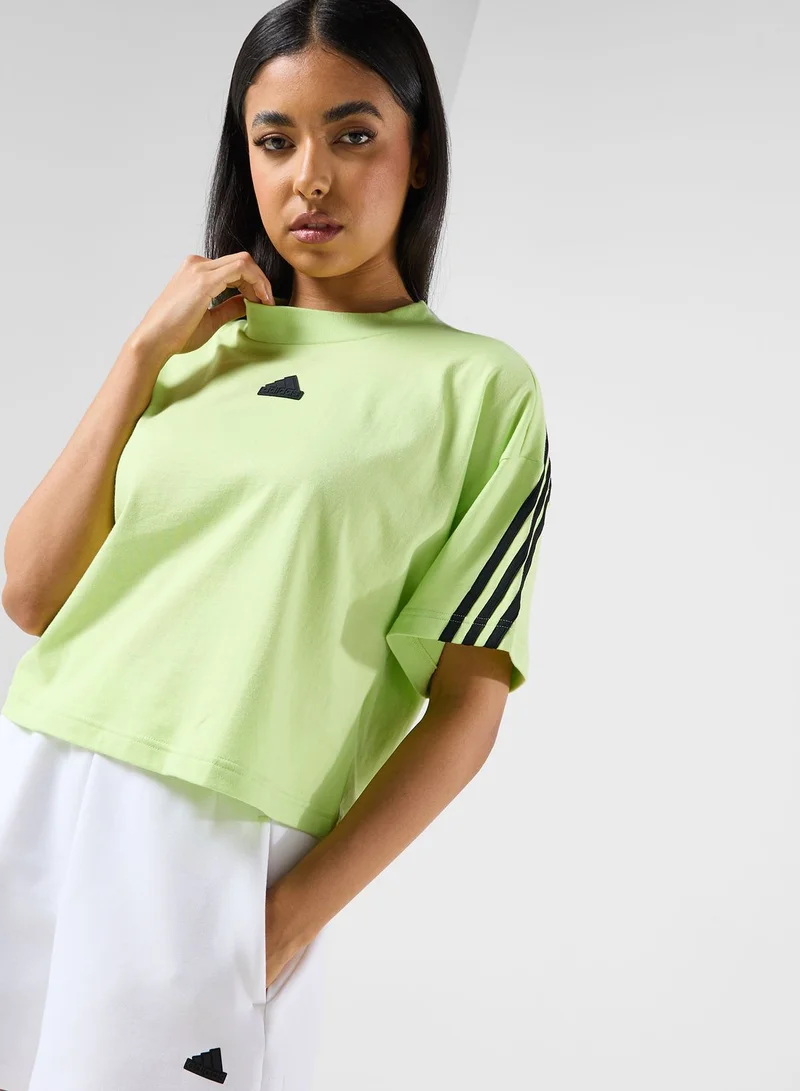 adidas تيشيرت مزين بخطوط الماركة