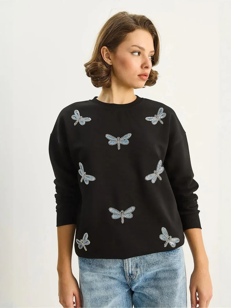 Bianco Lucci Dragonfly Embroidered Crew Neck Sweatshirt