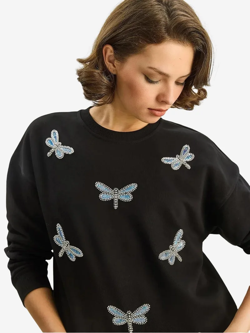 Bianco Lucci Dragonfly Embroidered Crew Neck Sweatshirt