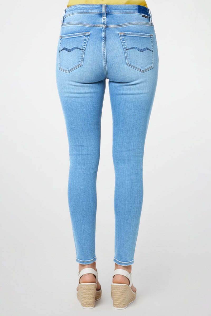 Replay Women Skinny Fit Luzien Washed  Stretchable High Waist Denim, Blue - Image 4