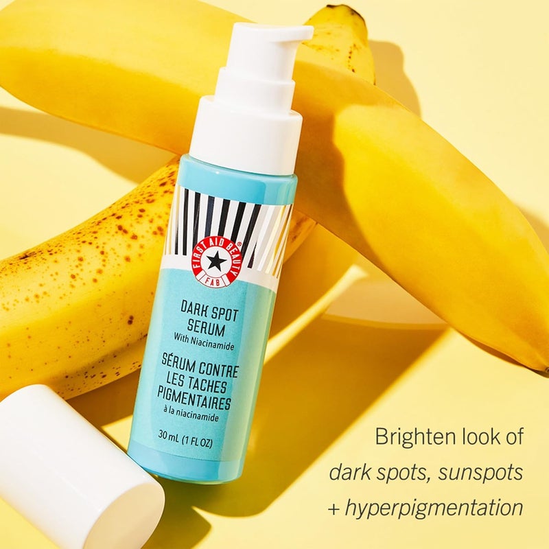 First Aid Beauty سيروم بقع داكنة من فيرست إيد بيوتي مع النياسيناميد يساعد في تقليل مظهر البقع الداكنة وبقع الشمس وفرط التصبغ وتغير اللون وآثار حب الشباب غير كوميدوغينيك وآمن للبشرة الحساسة 1 أونصة - Image 2