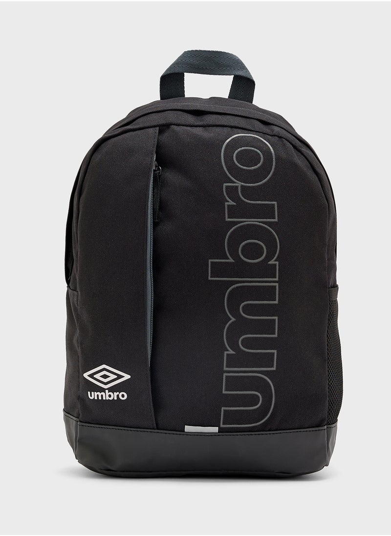 umbro - Essential Small Backpack - Image 1