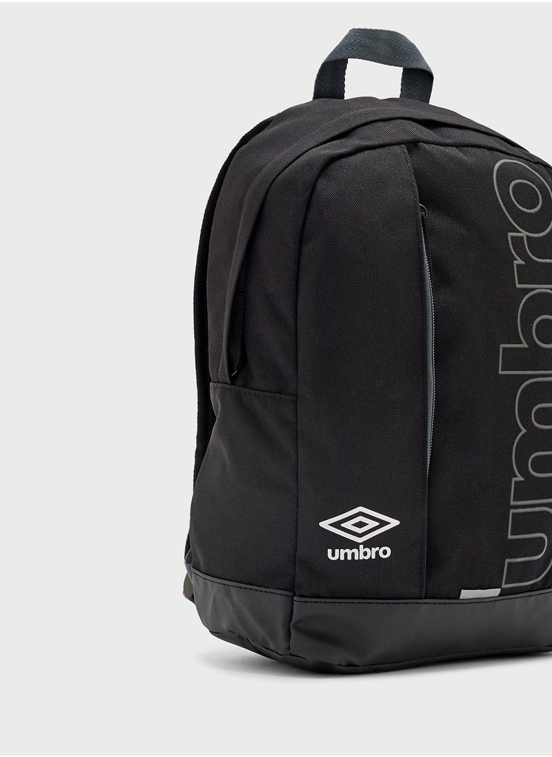 umbro - Essential Small Backpack - Image 1