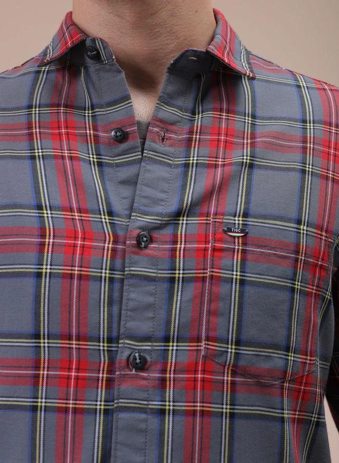 The Indian Garage Co Men Slim Fit Checkered Full Sleeves Cutaway Collar Casual Shirt