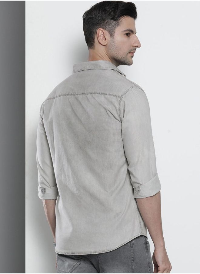 The Indian Garage Co Men Slim Fit Solid Full Sleeves Cutaway Collar Double Flap Pocket Street Wear Denim Shirt  - Image 2