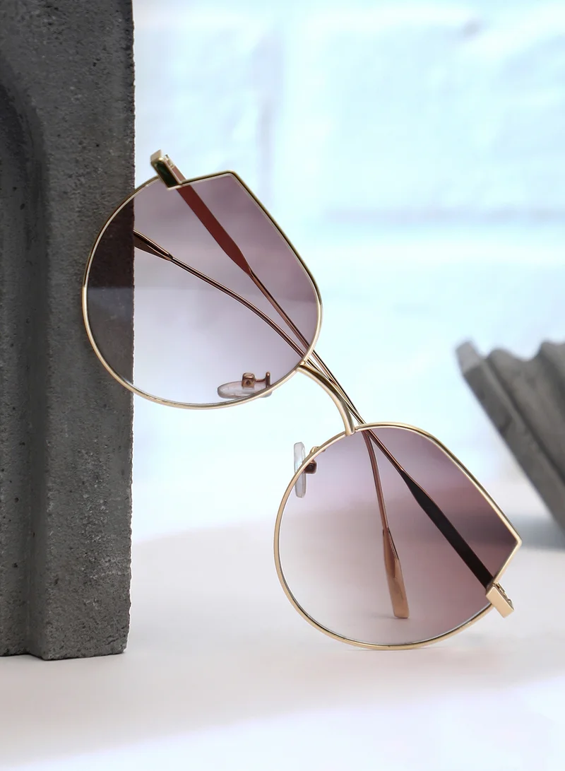 صوص هاوت نظارة شمسية نسائية هاوت صوص منحنية عين القطة للاستخدام اليومي | مقاس واحد | إطار معدني ذهبي شامبين | عدسة مستقطبة بني كستنائي | إطار كامل | نظارات للنساء والفتيات