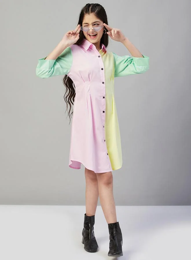 ستايلو بج فستان بأزرار وتصميم كتل الألوان