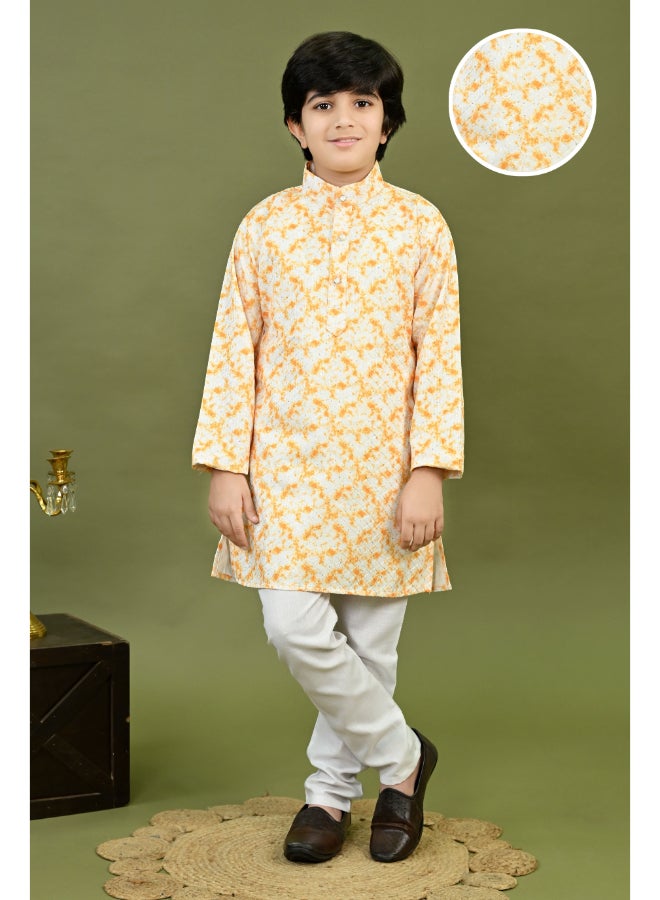 BT DEZINES طقم كورتا وبيجامة للأولاد باللون الذهبي وصبغ الربط - Image 1