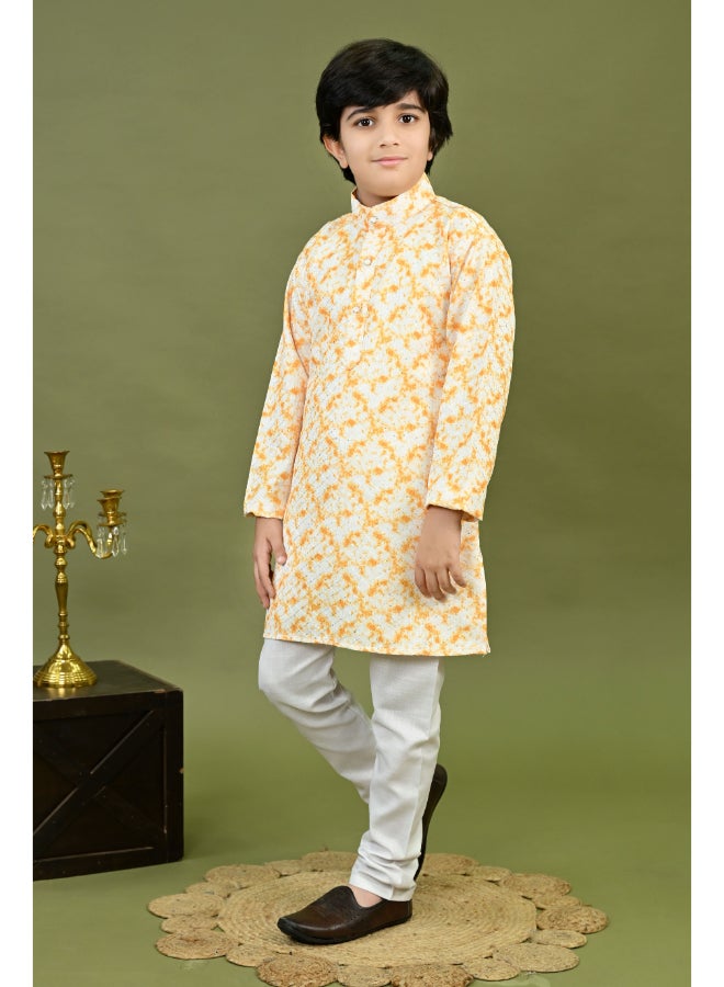 BT DEZINES طقم كورتا وبيجامة للأولاد باللون الذهبي وصبغ الربط - Image 4