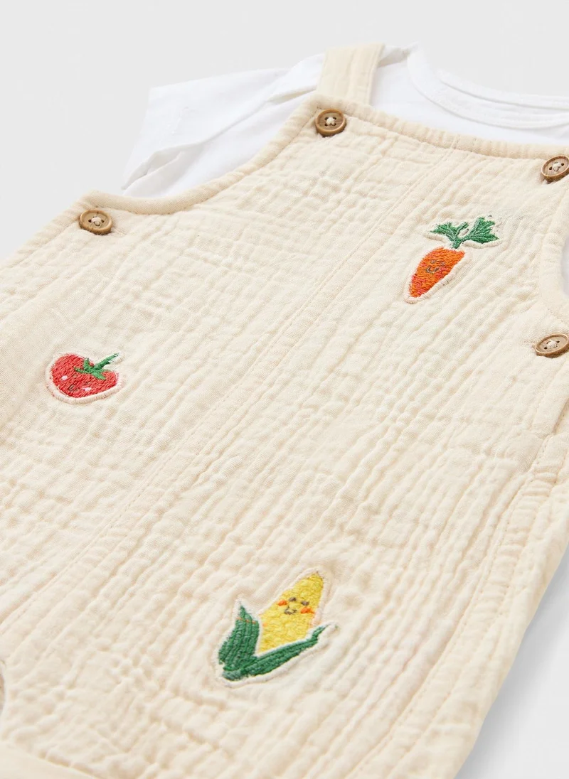 ماتلان Baby Cream Veg Embroidered Top & Romper Set