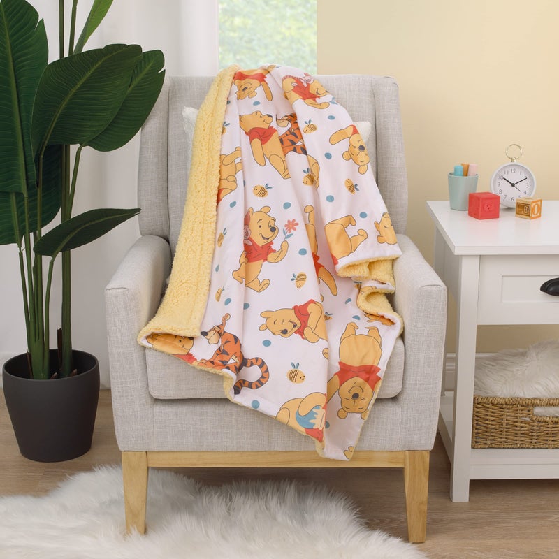 NoJo Disney Winnie The Pooh Summertime Fun Yellow, Orange, and White Super Soft Sherpa Baby Blanket - Image 2