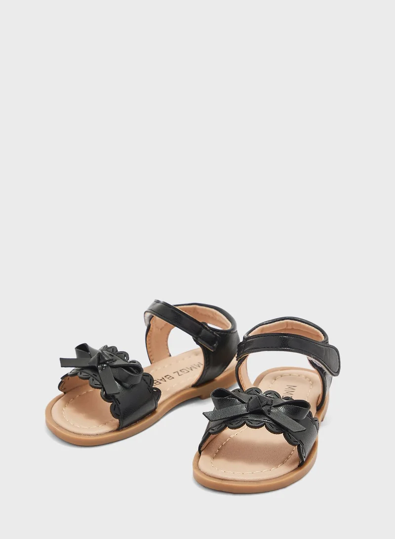 بنياتا Girls Slip-On Sandals