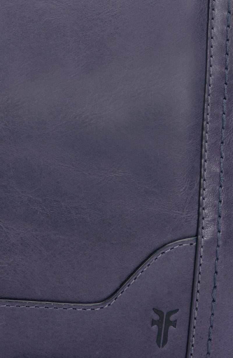 Frye Women's Melissa Zip Crossbody Bag, Stylish Handbag with Adjustable Strap & Pockets - Image 5