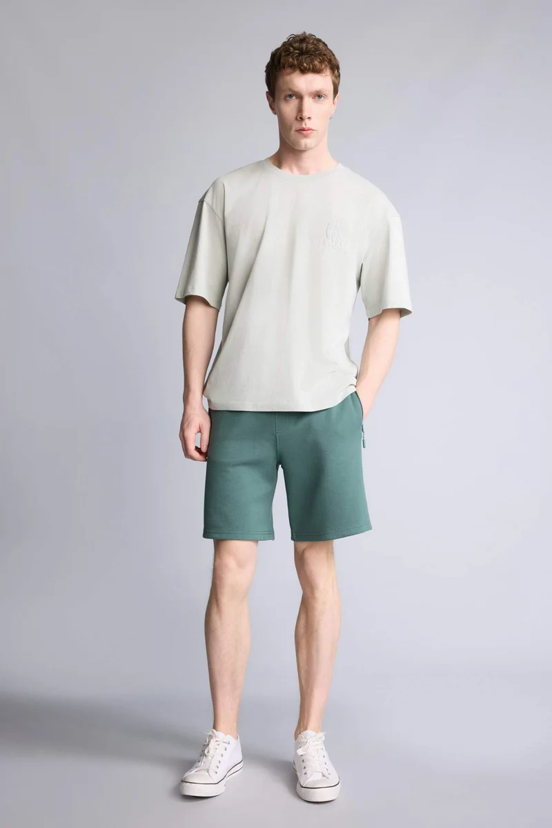 DeFacto Regular Fit Shorts