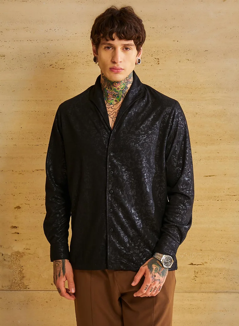 Campus Sutra Men's Onyx Black Corroded-Tactile Shirt For Casual Wear | Spread Collar | Long Cuffed Sleeves | Button Closure | Shirt Crafted With Comfort Fit For Everyday Wear