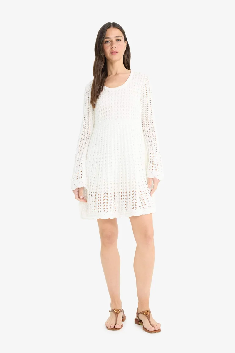 ديفاكتو A Cut Openwork Long Sleeve Knitwear Dress