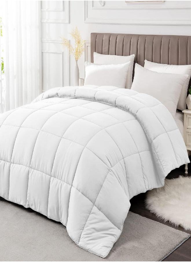 EASELAND EASELAND All Season Queen Size Soft Quilted Down Alternative Comforter Reversible Duvet Insert with Corner Tabs,Winter Summer Warm Fluffy,Burgundy,88x88 inches  - Image 2