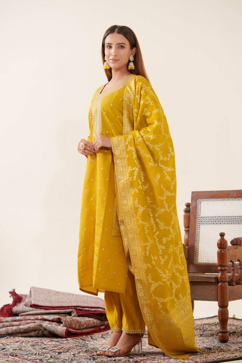 Kaari Women's Embroidered Kurti Set with Dupatta | Ethnic Suits with Embellished Dupatta | Everyday and Festive Kurti Set for Women|Mustard|M - Image 3
